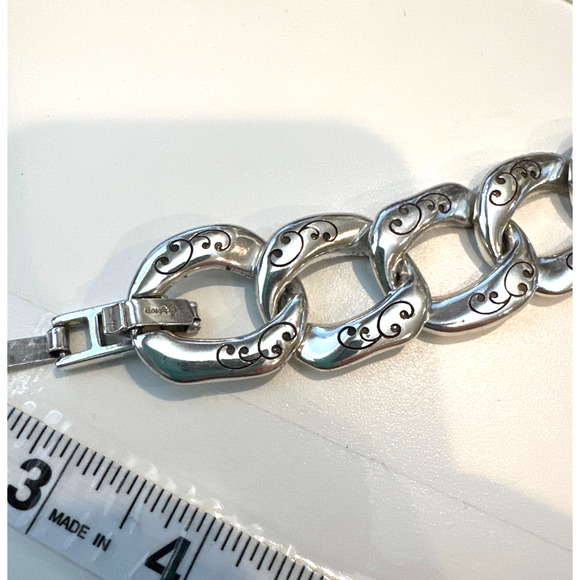 Brighton Silver toned  8 link chunky bracelet Preowned - Picture 6 of 6